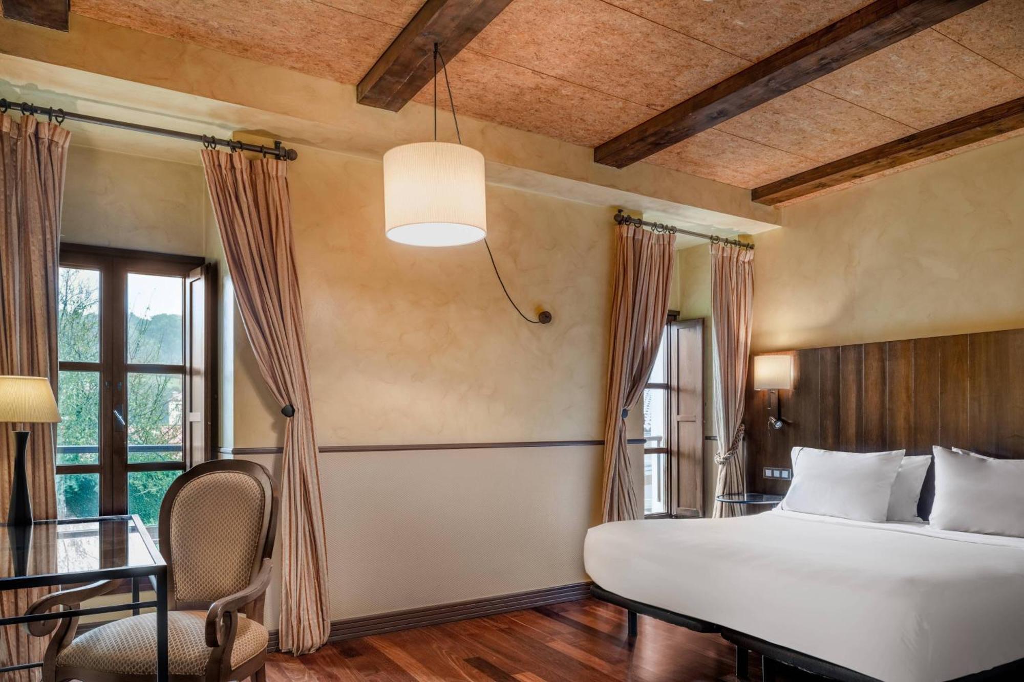 סנטיאגו דה קומפוסטלה Hotel Palacio Del Carmen, Autograph Collection מראה חיצוני תמונה