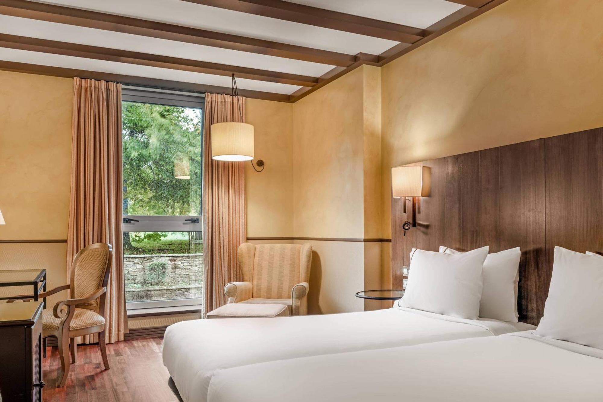 סנטיאגו דה קומפוסטלה Hotel Palacio Del Carmen, Autograph Collection מראה חיצוני תמונה